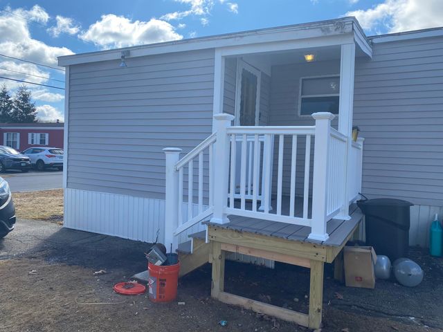 117 Whippooorwill Street, Seabrook, NH 03874