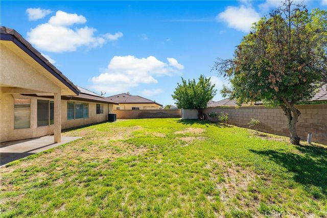 3766 W Avenue J14, Lancaster, CA 93536
