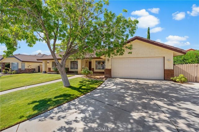 3766 W Avenue J14, Lancaster, CA 93536