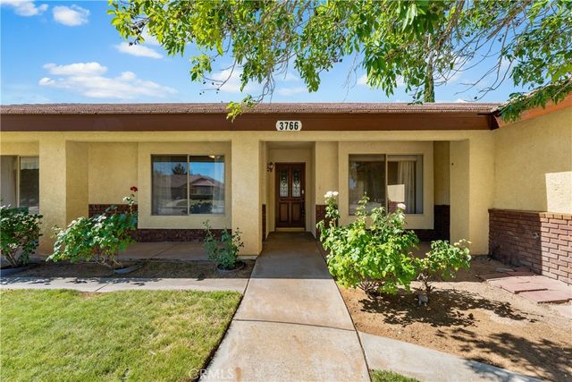 3766 W Avenue J14, Lancaster, CA 93536