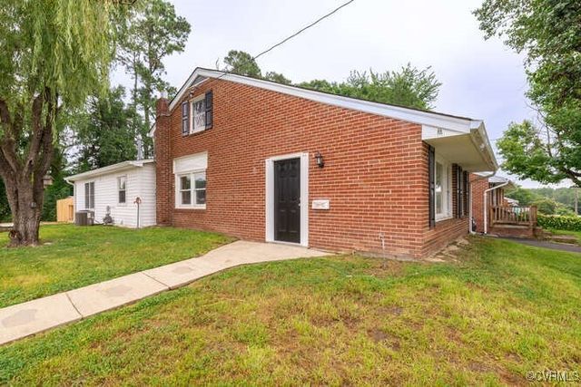 102 Hargrave Ave, Colonial Heights, VA 23834
