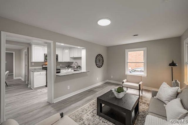 102 Hargrave Ave, Colonial Heights, VA 23834