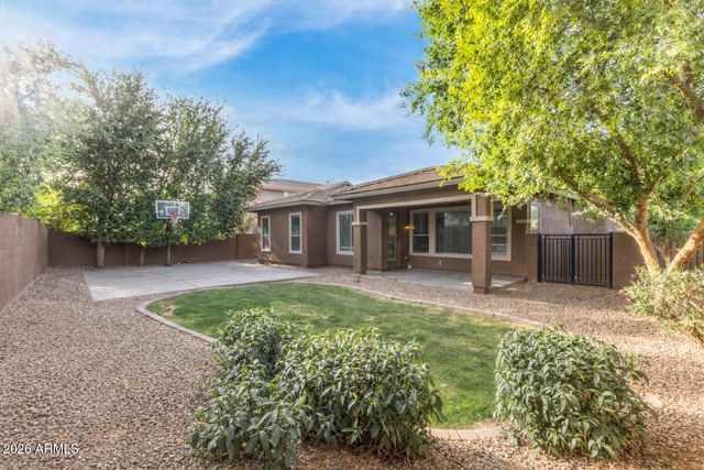 3935 E SIERRA MADRE Avenue, Gilbert, AZ 85296