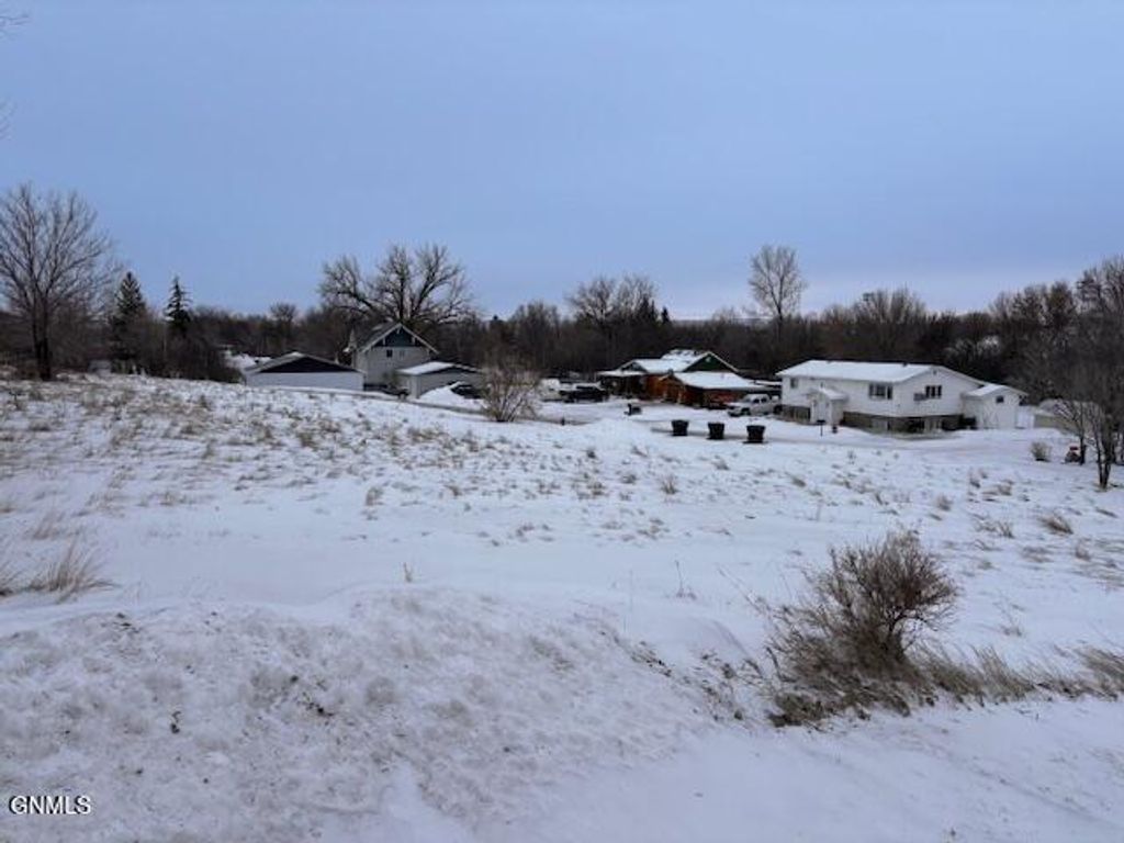 000 Box Elder Street, Plentywood, MT 59254