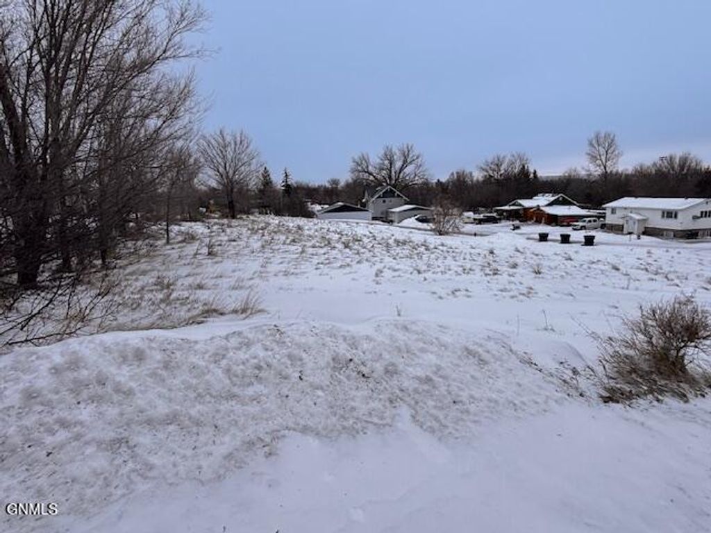 000 Box Elder Street, Plentywood, MT 59254 photo 2