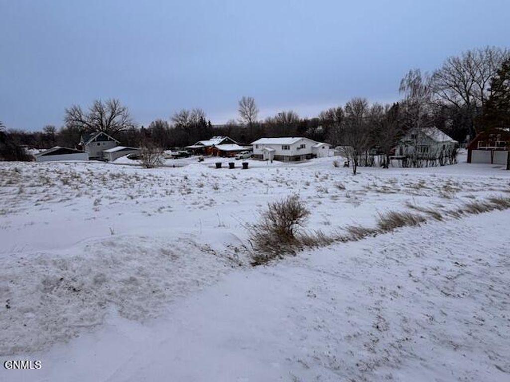 000 Box Elder Street, Plentywood, MT 59254 photo 3