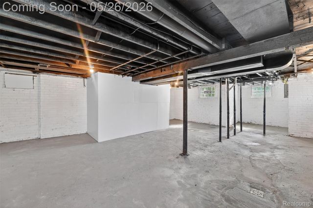 12676 Wyoming Avenue, Detroit, MI 48238