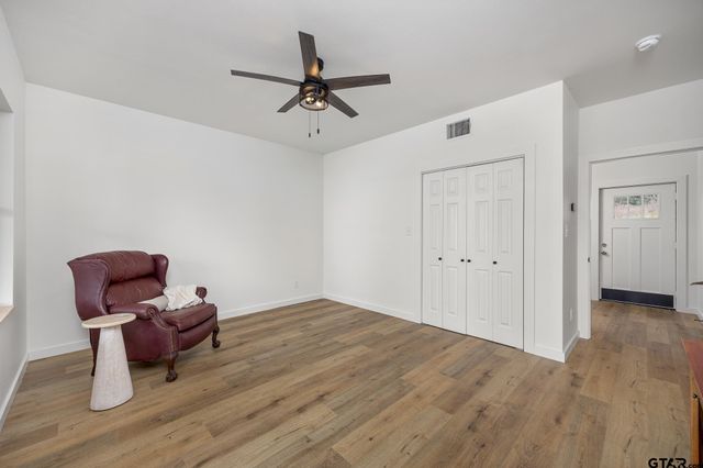 22950 Autumn Woods Trl, Flint, TX 75762