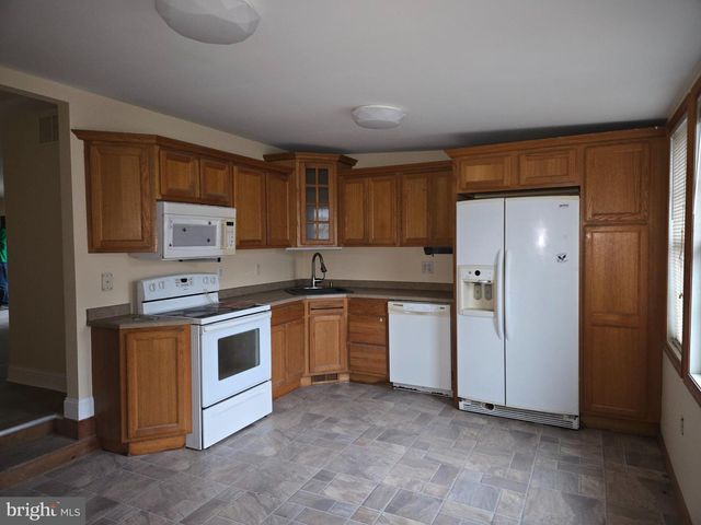 701 SILVER RUN RD, Millville, NJ 08332