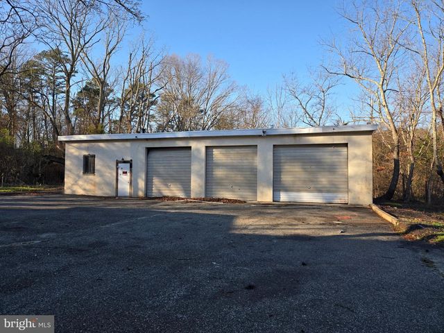 701 SILVER RUN RD, Millville, NJ 08332