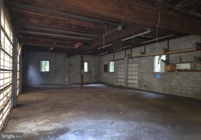 701 SILVER RUN RD, Millville, NJ 08332