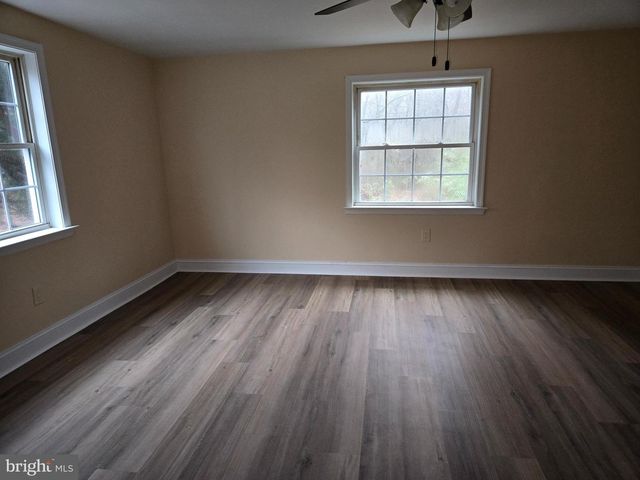 701 SILVER RUN RD, Millville, NJ 08332