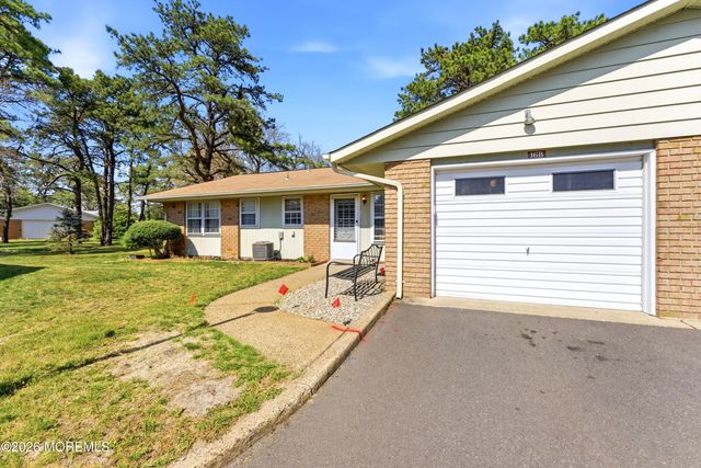 16B Cambridge Circle, Manchester, NJ 08759