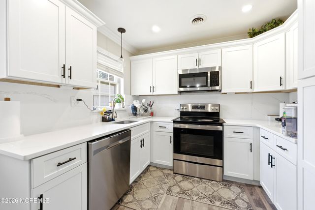 16B Cambridge Circle, Manchester, NJ 08759