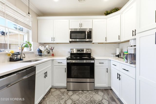 16B Cambridge Circle, Manchester, NJ 08759