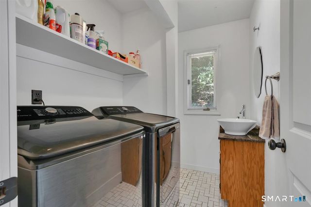 8 Catherine Drive, Prospect, CT 06712