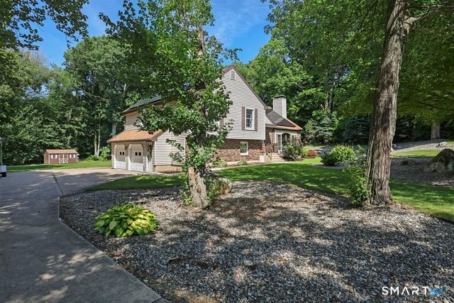 8 Catherine Drive, Prospect, CT 06712