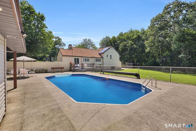 8 Catherine Drive, Prospect, CT 06712