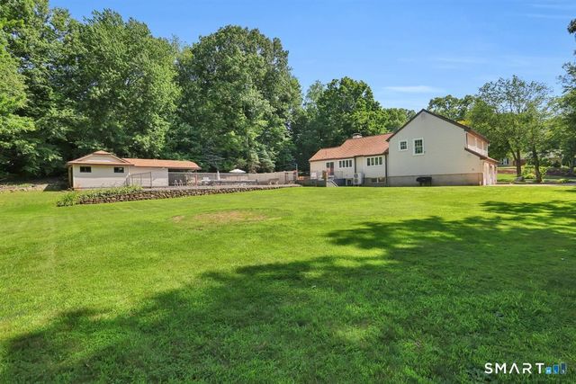 8 Catherine Drive, Prospect, CT 06712