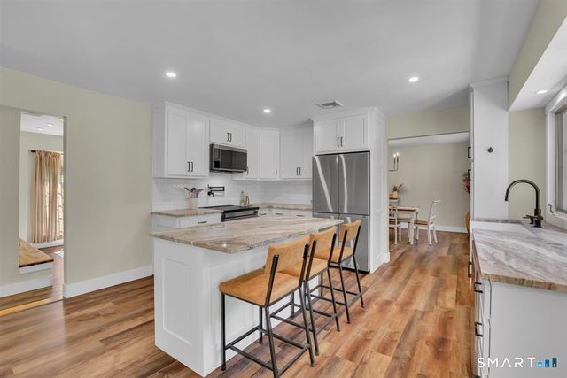 8 Catherine Drive, Prospect, CT 06712