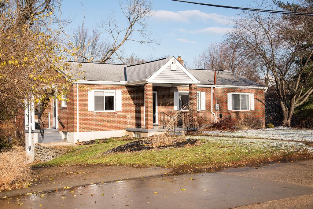 714 Sharon Drive, Taylor Mill, KY 41015