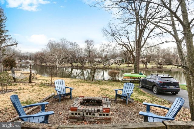 5605 CREEKVIEW RD, Mechanicsburg, PA 17050