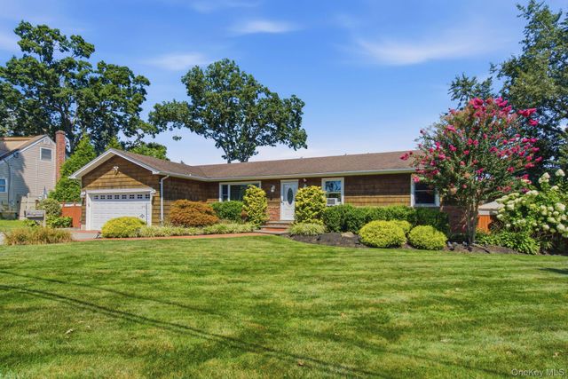215 Walker Street, West Babylon, NY 11704