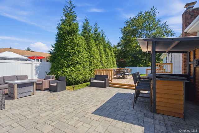 215 Walker Street, West Babylon, NY 11704