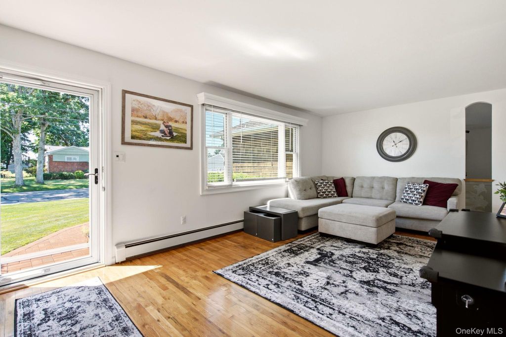 215 Walker Street, West Babylon, NY 11704 — photo 4
