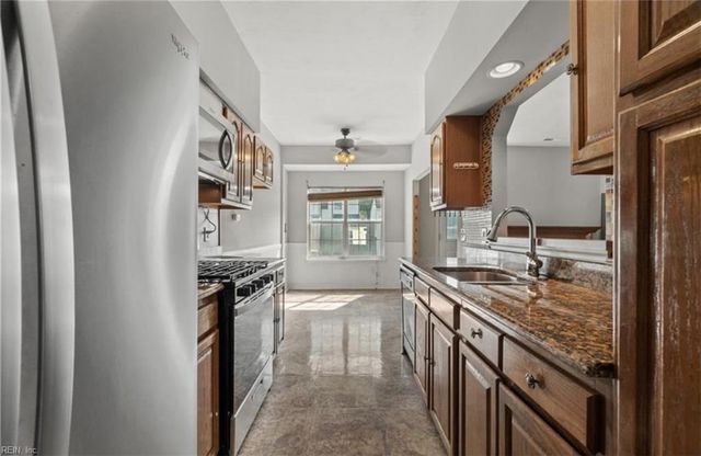 4401 Rivermill CT, Portsmouth, VA 23703