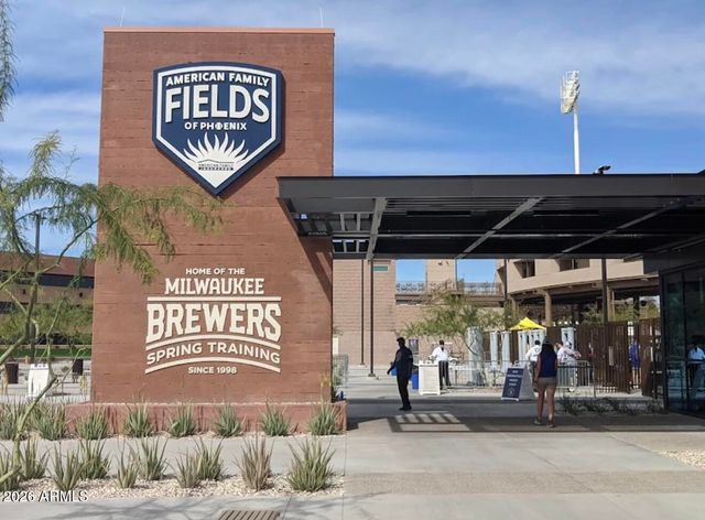 3810 N MARYVALE Parkway 1049, Phoenix, AZ 85031