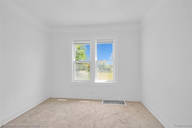 13484 Maine Street, Hamtramck, MI 48212