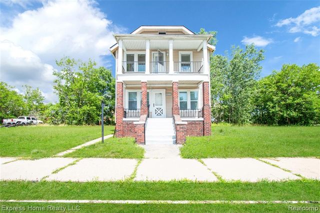 13484 Maine Street, Hamtramck, MI 48212