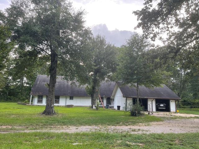 25019 W Holly Lane, Splendora, TX 77372
