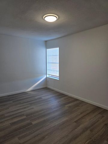 5550 N Braeswood Boulevard 43, Houston, TX 77096