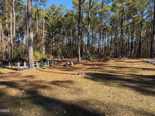 5559 Devils Racetrack Road, Four Oaks, NC 27524