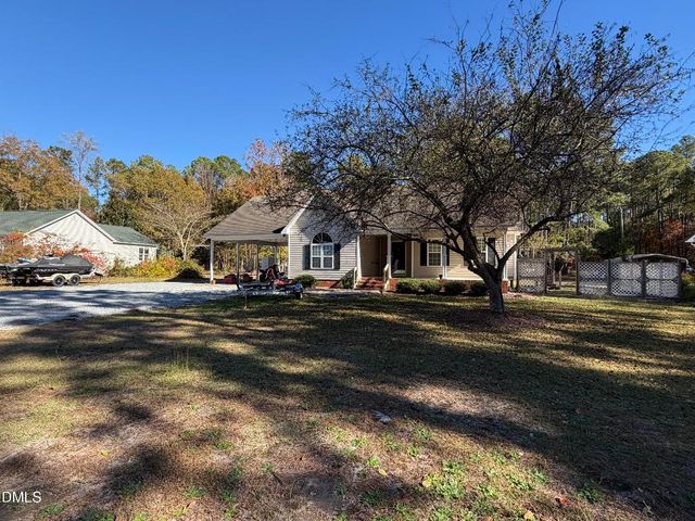 5559 Devils Racetrack Road, Four Oaks, NC 27524