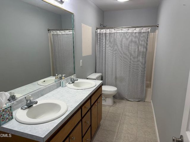 5559 Devils Racetrack Road, Four Oaks, NC 27524