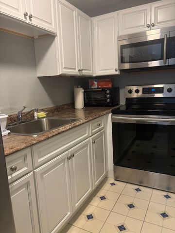175 Ward St 60, Revere, MA 02151