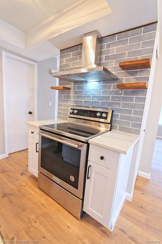 24417 Quad Park Lane, Clinton Charter Township, MI 48035