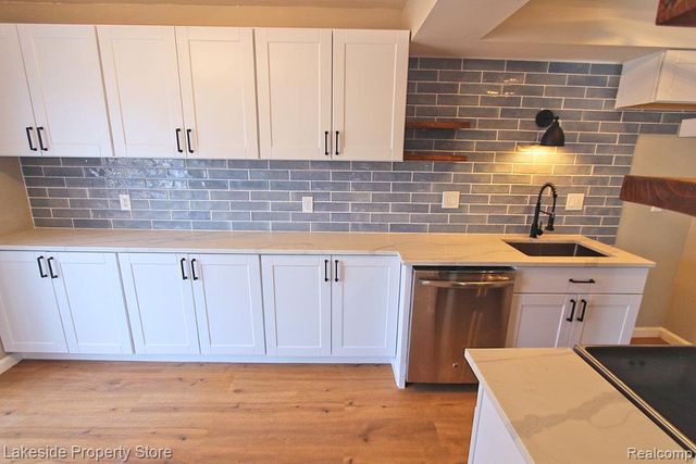 24417 Quad Park Lane, Clinton Charter Township, MI 48035