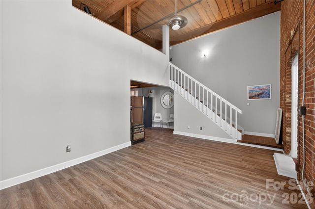 201 S Hoskins Road 121, Charlotte, NC 28208