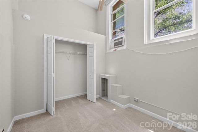 201 S Hoskins Road 121, Charlotte, NC 28208