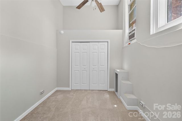 201 S Hoskins Road 121, Charlotte, NC 28208