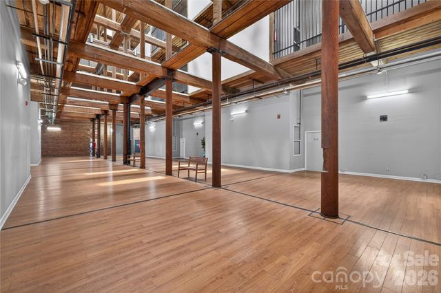 201 S Hoskins Road 121, Charlotte, NC 28208