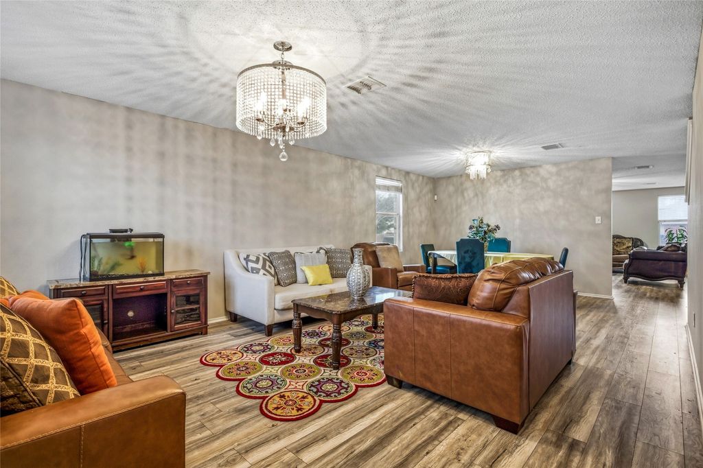 1856 Lariat Drive, Fort Worth, TX 76247 — photo 3