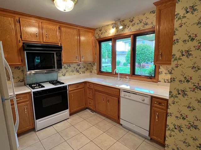 7750 Northfield Lane, Tinley Park, IL 60487