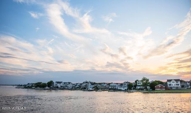 19 South Street, Sea Bright, NJ 07760
