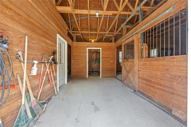 102 Trumpet RD, Smithfield, VA 23430