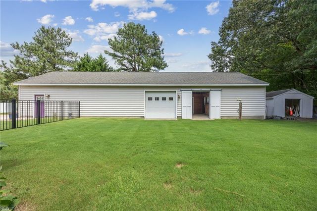 102 Trumpet RD, Smithfield, VA 23430